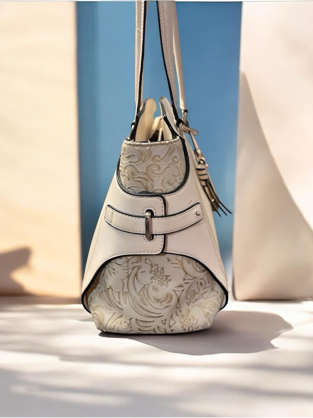 London Fog cream satchel shoulder handbag - Picture 3 of 9
